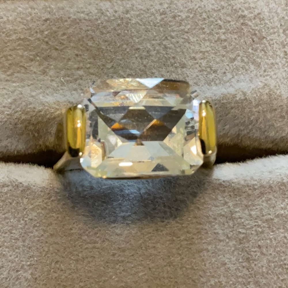 Elegant Gold Toned Sterling Silver Women's Ring